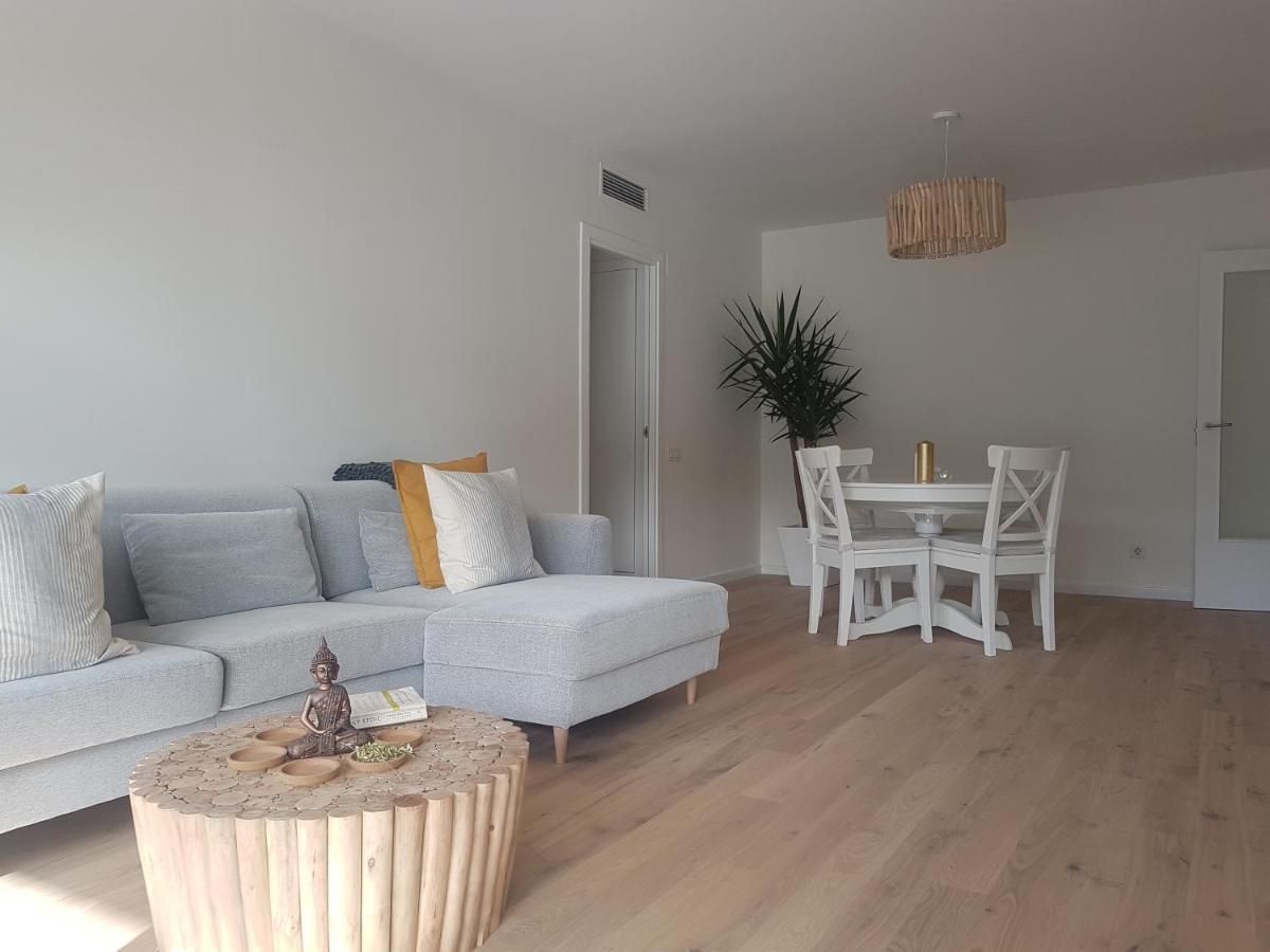 Apartamento Completo Con Piscina Terraza Vistas Del Mar Badalona Exteriör bild